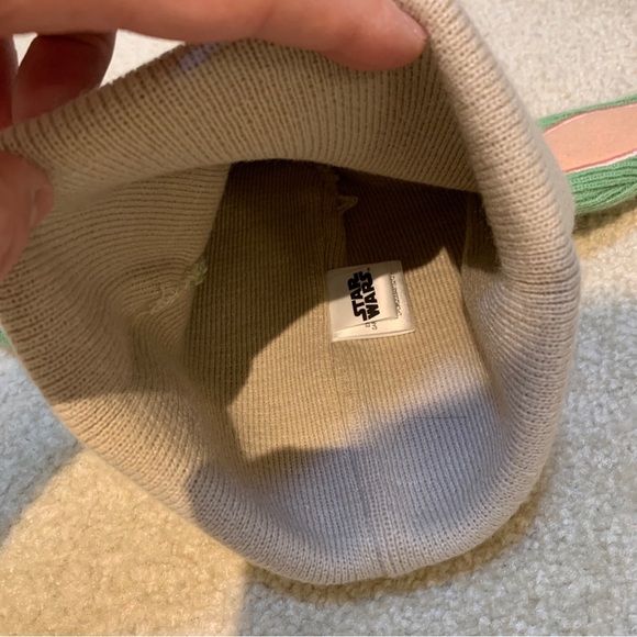 Star Wars Mandalorian Baby Yoda Grogu Beanie Toque Hat Cap One Size NEW - Picture 8 of 11